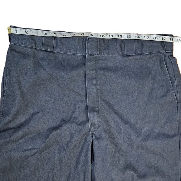 Dickies Work Shorts Loose Fit, Multi-Pocket, ~15” Inseam, Green - Size 38 - Picture 8 of 14